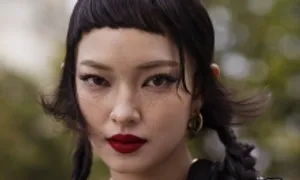 Châu Bùi biến hóa phong cách khi dự show quốc tế